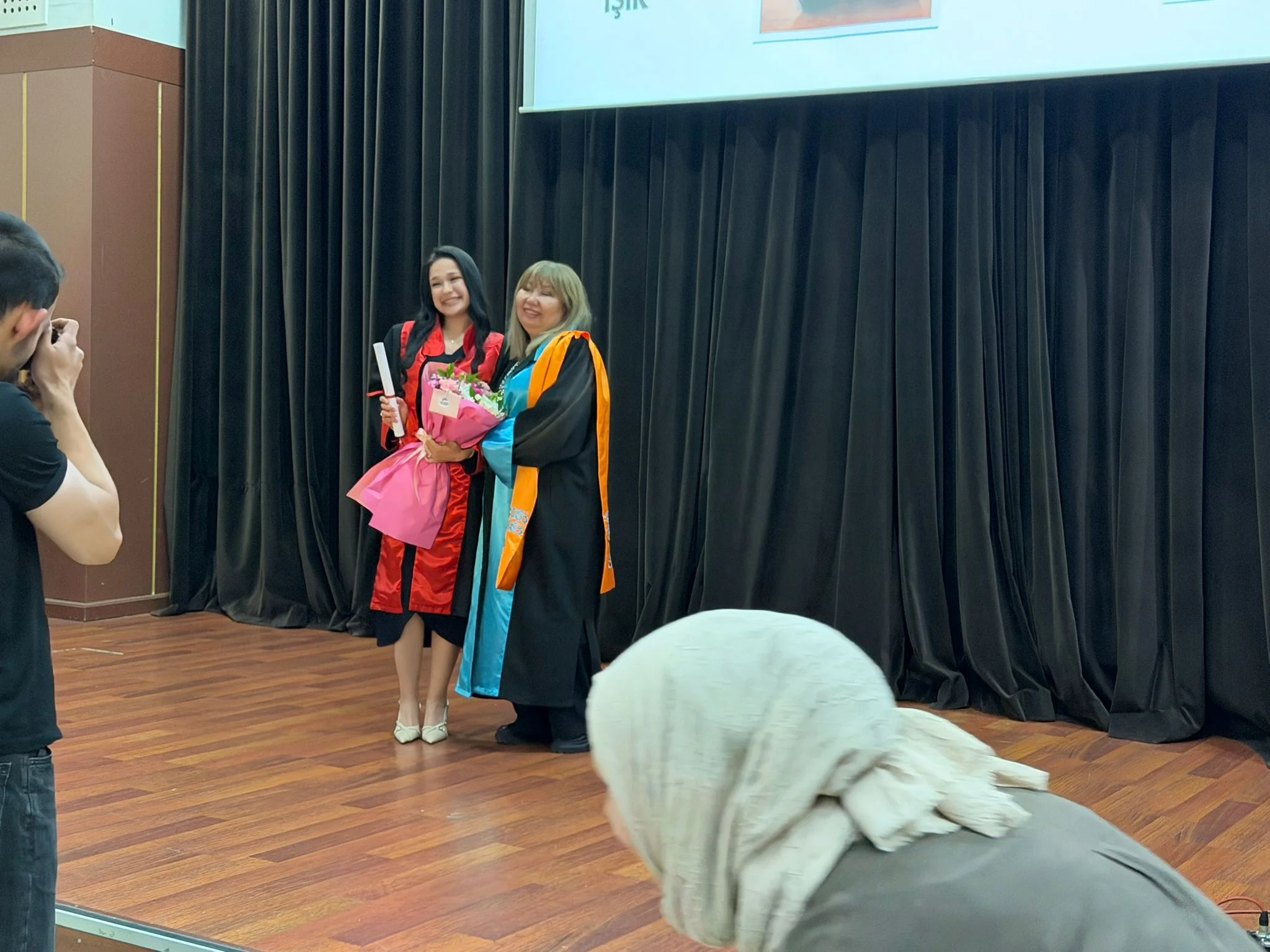 Selçuk Üniversitesi Rus Dili ve Edebiyatı Bölümünde Mezuniyet Coşkusu